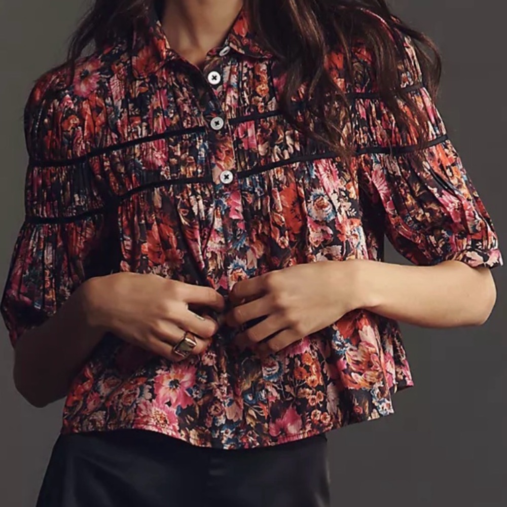 ANTHROPOLOGIE MAEVE LEANDRA SHIRRED YOKE BLOUS BLACK FLORAL SIZE  M NWT